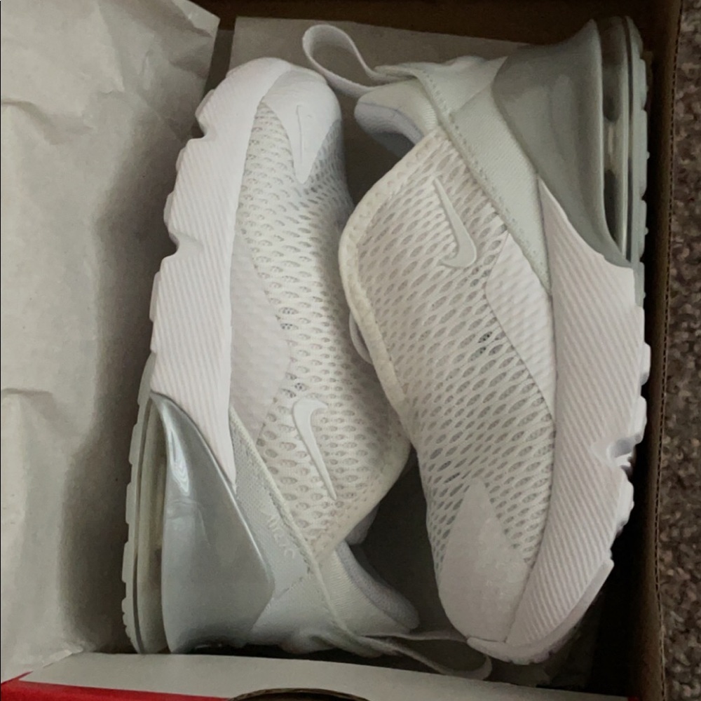 Sum air max there New too